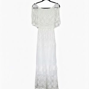 BRAND UNKNOWN Women’s Elegant White Maxi Dress Intricate Lace Off-Shoulder S